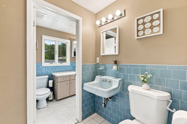 188 Baldwin Ave, Framingham, MA 01701