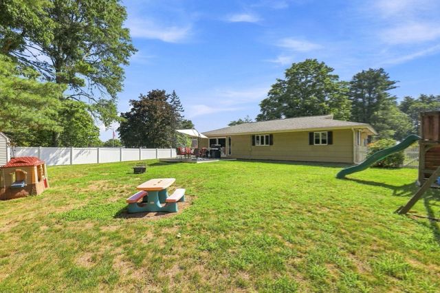 188 Baldwin Ave, Framingham, MA 01701