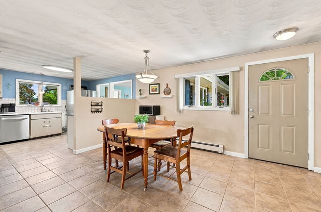 188 Baldwin Ave, Framingham, MA 01701