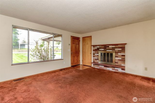 2155 Mitchell Rd, Port Orchard, WA 98366