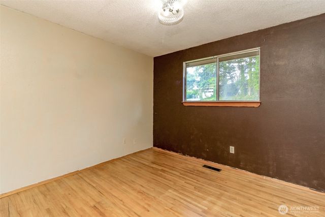 2155 Mitchell Rd, Port Orchard, WA 98366