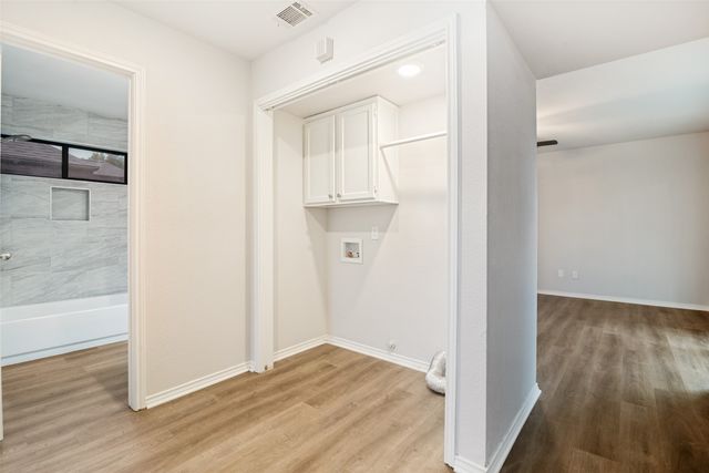 521 Clear Springs Drive, Mesquite, TX 75150