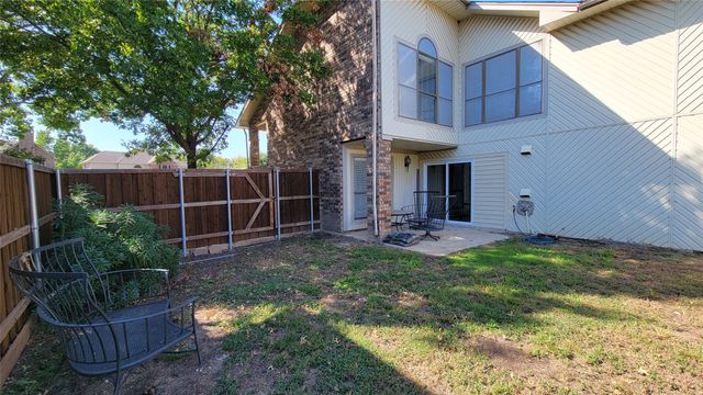521 Clear Springs Drive, Mesquite, TX 75150