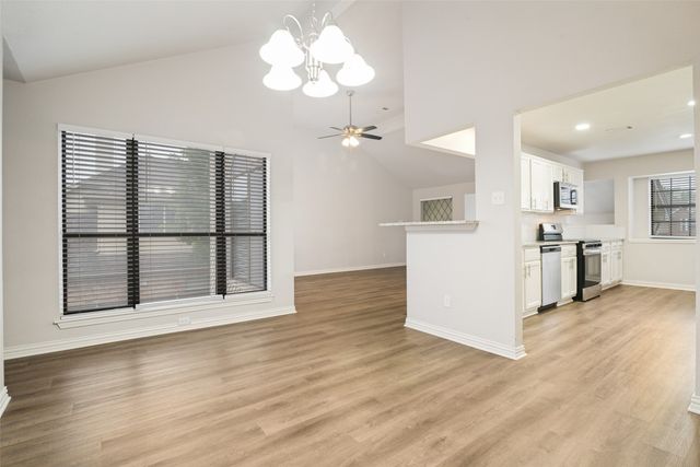 521 Clear Springs Drive, Mesquite, TX 75150