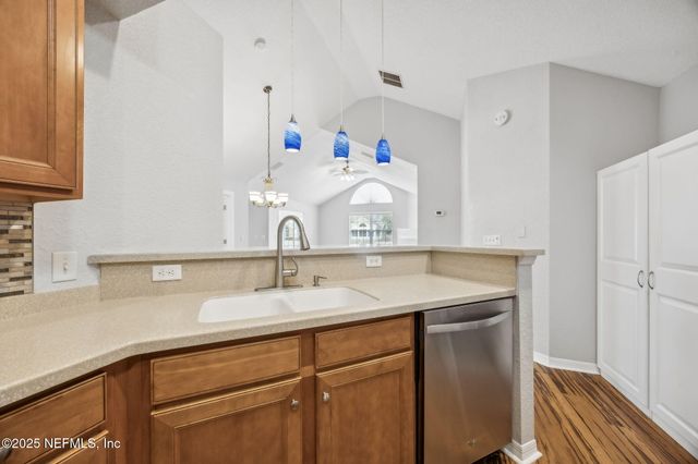 4362 EDGEWATER CROSSING Drive 21-4, Jacksonville, FL 32257