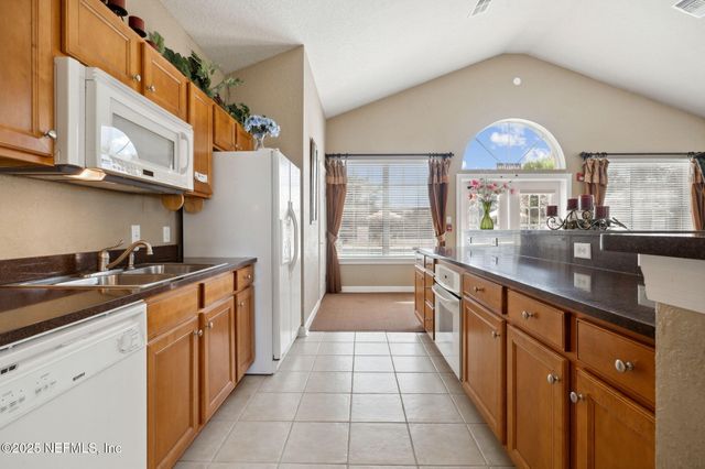 4362 EDGEWATER CROSSING Drive 21-4, Jacksonville, FL 32257