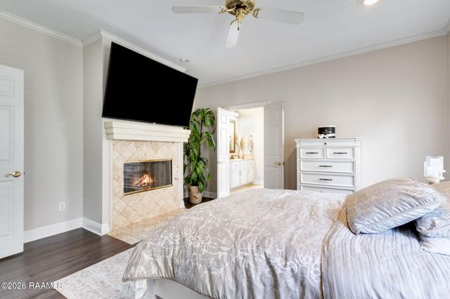 300 Creekwood Drive, Lafayette, LA 70503