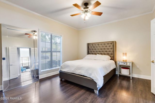 300 Creekwood Drive, Lafayette, LA 70503