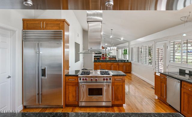 6108 PINEHURST Drive, El Paso, TX 79912