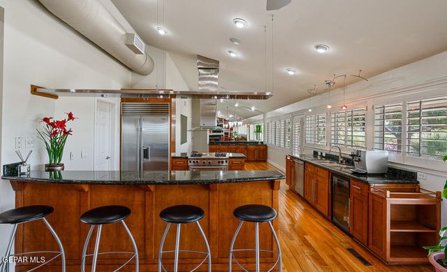 6108 PINEHURST Drive, El Paso, TX 79912