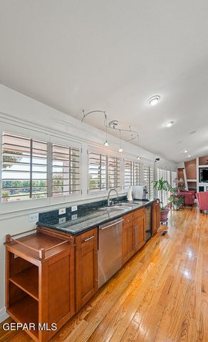 6108 PINEHURST Drive, El Paso, TX 79912