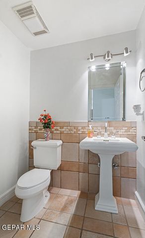 6108 PINEHURST Drive, El Paso, TX 79912