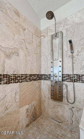 6108 PINEHURST Drive, El Paso, TX 79912