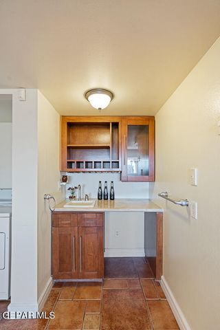 6108 PINEHURST Drive, El Paso, TX 79912