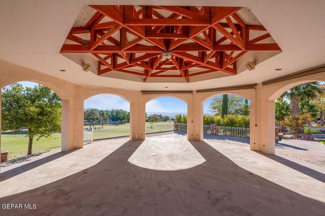 6108 PINEHURST Drive, El Paso, TX 79912