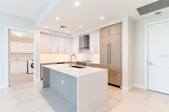 275 1ST AVENUE SOUTH 2208, St Petersburg, FL 33701