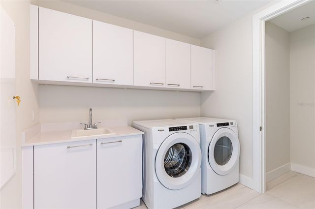 275 1ST AVENUE SOUTH 2208, St Petersburg, FL 33701