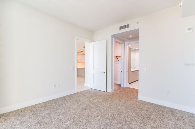 275 1ST AVENUE SOUTH 2208, St Petersburg, FL 33701