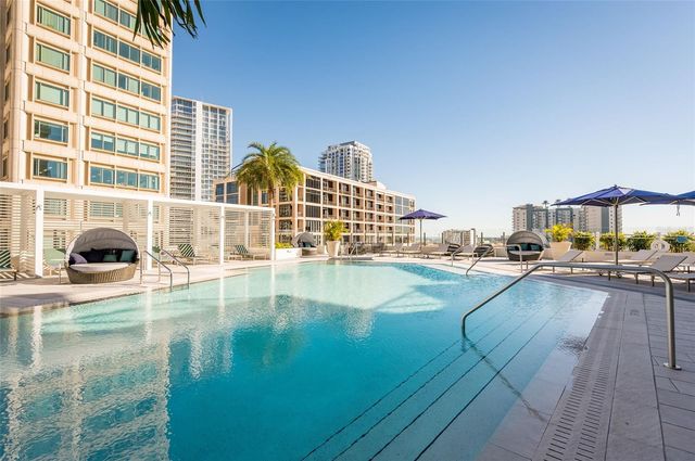 275 1ST AVENUE SOUTH 2208, St Petersburg, FL 33701