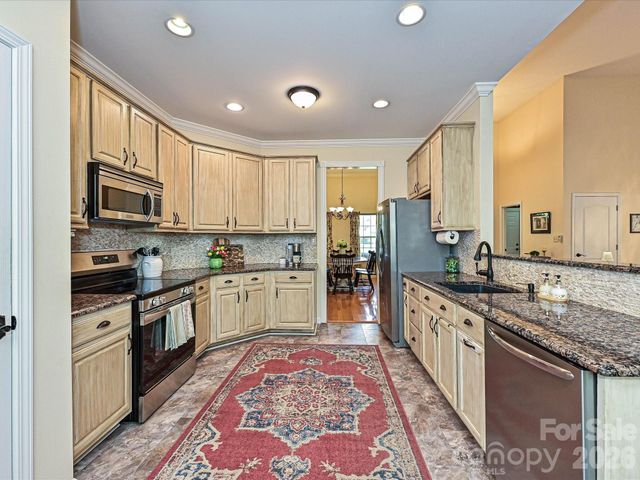 132 Gray Cliff Drive, Mooresville, NC 28117