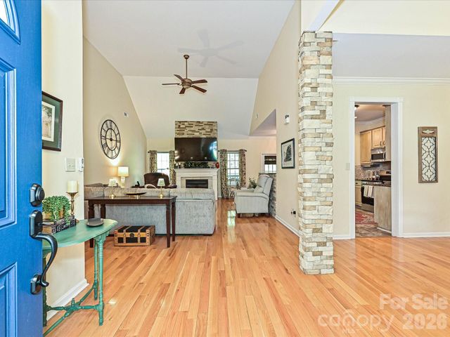 132 Gray Cliff Drive, Mooresville, NC 28117