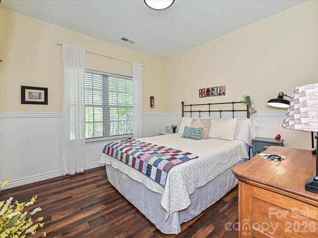 132 Gray Cliff Drive, Mooresville, NC 28117