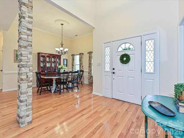 132 Gray Cliff Drive, Mooresville, NC 28117