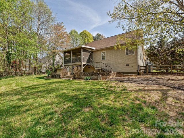 132 Gray Cliff Drive, Mooresville, NC 28117