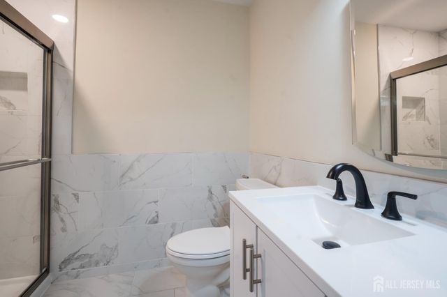 1301 Dahlia Circle, South Brunswick, NJ 08810