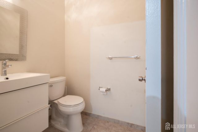 1301 Dahlia Circle, South Brunswick, NJ 08810