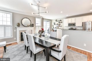 2923 HUNTERS GLEN WAY, Fairfax, VA 22031