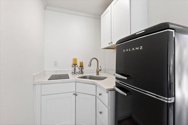 2451 65th Avenue, Oakland, CA 94605