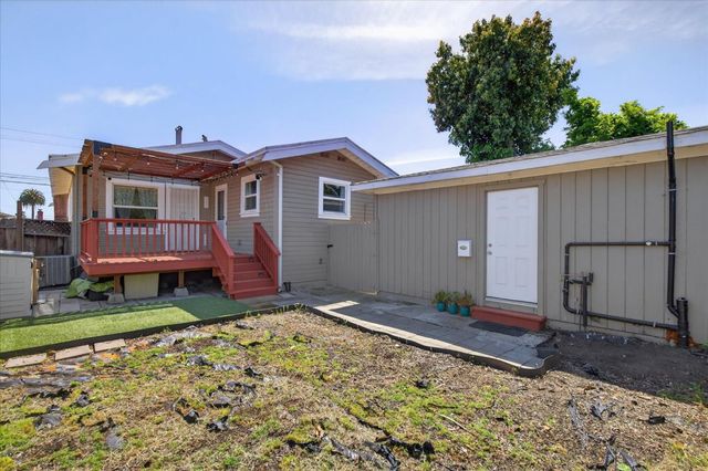 2451 65th Avenue, Oakland, CA 94605