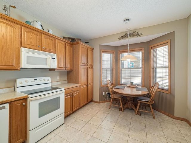 10562 Mississippi Circle N, Brooklyn Park, MN 55443