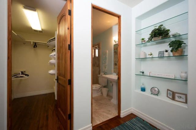 5556 Calumet Avenue, La Jolla, CA 92037