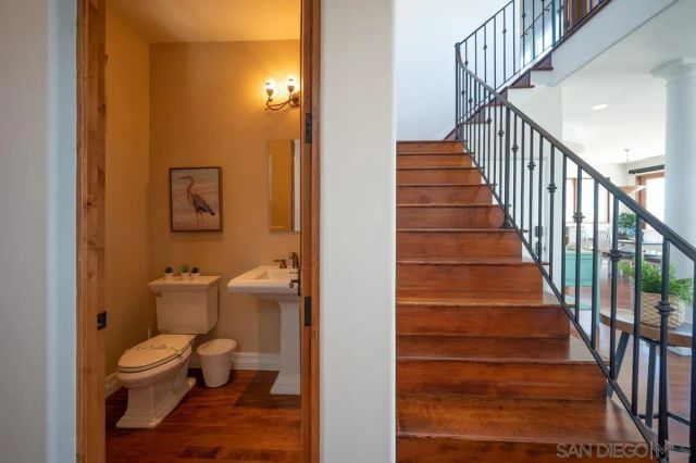 5556 Calumet Avenue, La Jolla, CA 92037