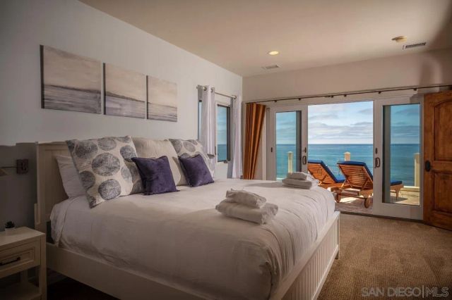 5556 Calumet Avenue, La Jolla, CA 92037