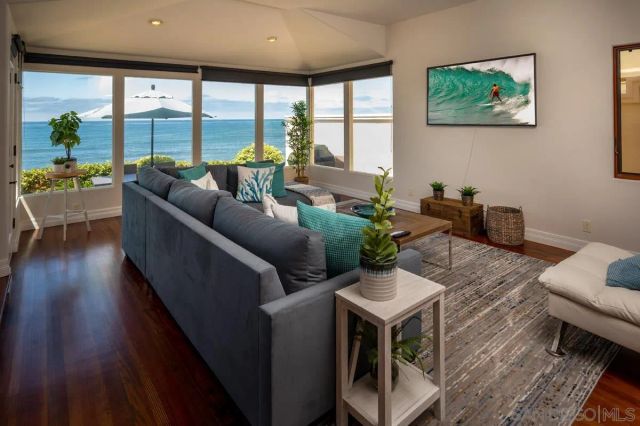5556 Calumet Avenue, La Jolla, CA 92037