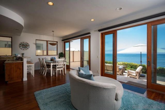 5556 Calumet Avenue, La Jolla, CA 92037