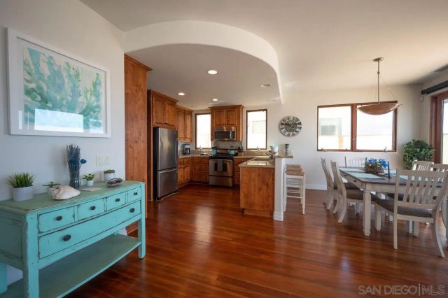 5556 Calumet Avenue, La Jolla, CA 92037