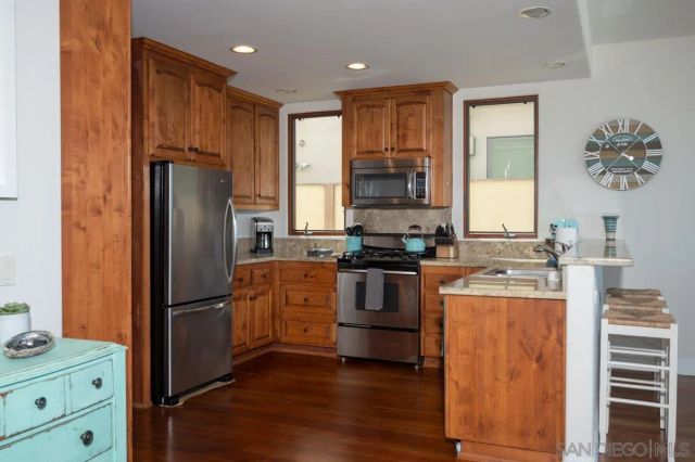 5556 Calumet Avenue, La Jolla, CA 92037