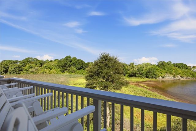157 Harrison Avenue 14, Newport, RI 02840
