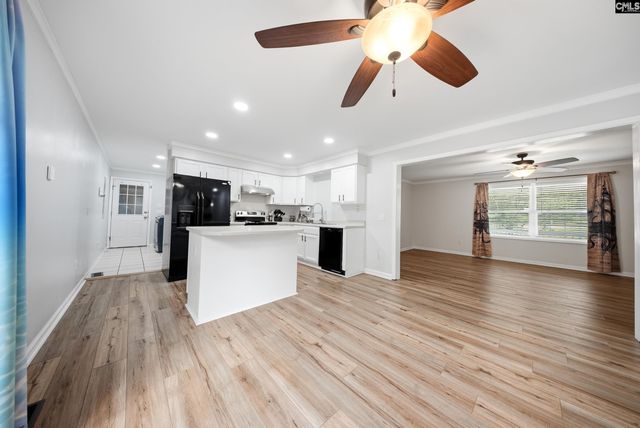 425 Crestwood Arch, Lexington, SC 29073