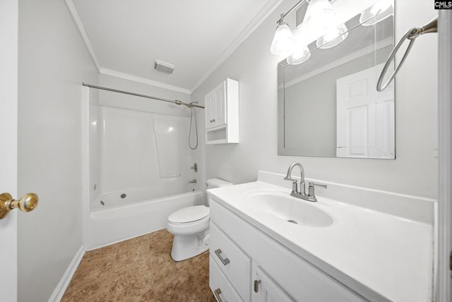 425 Crestwood Arch, Lexington, SC 29073