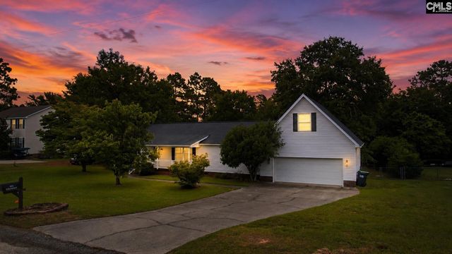 425 Crestwood Arch, Lexington, SC 29073