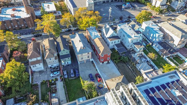 4518 Richardson Avenue, Bronx, NY 10470