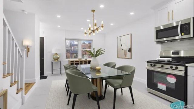 4518 Richardson Avenue, Bronx, NY 10470