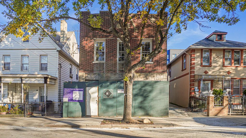 4518 Richardson Avenue, Bronx, NY 10470