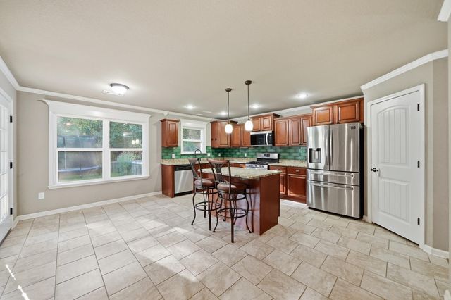 3015 Gladstone Drive, Conway, AR 72032