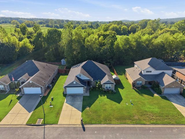 3015 Gladstone Drive, Conway, AR 72032